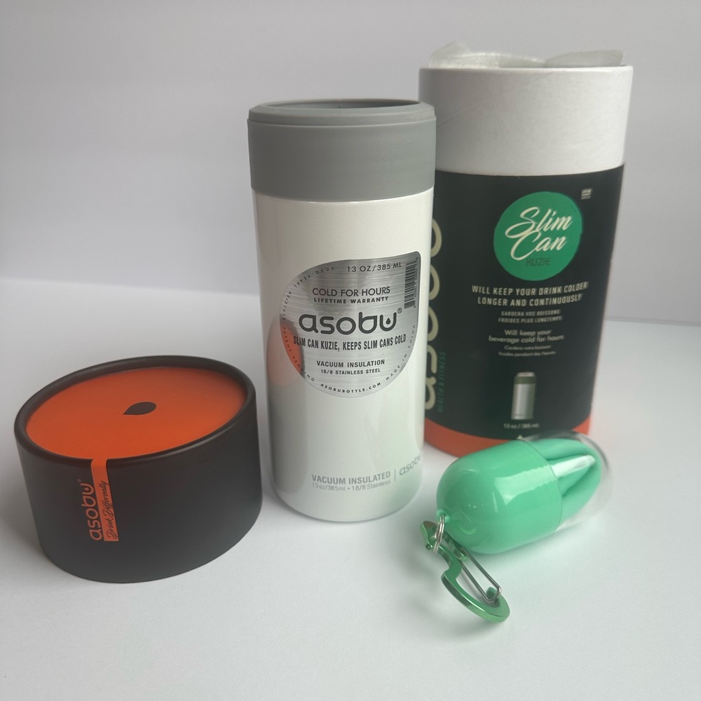 Asobu Slim Can Cooler with Green Keychain